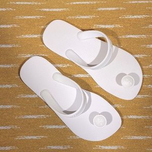 Gurus White Flip-Flops